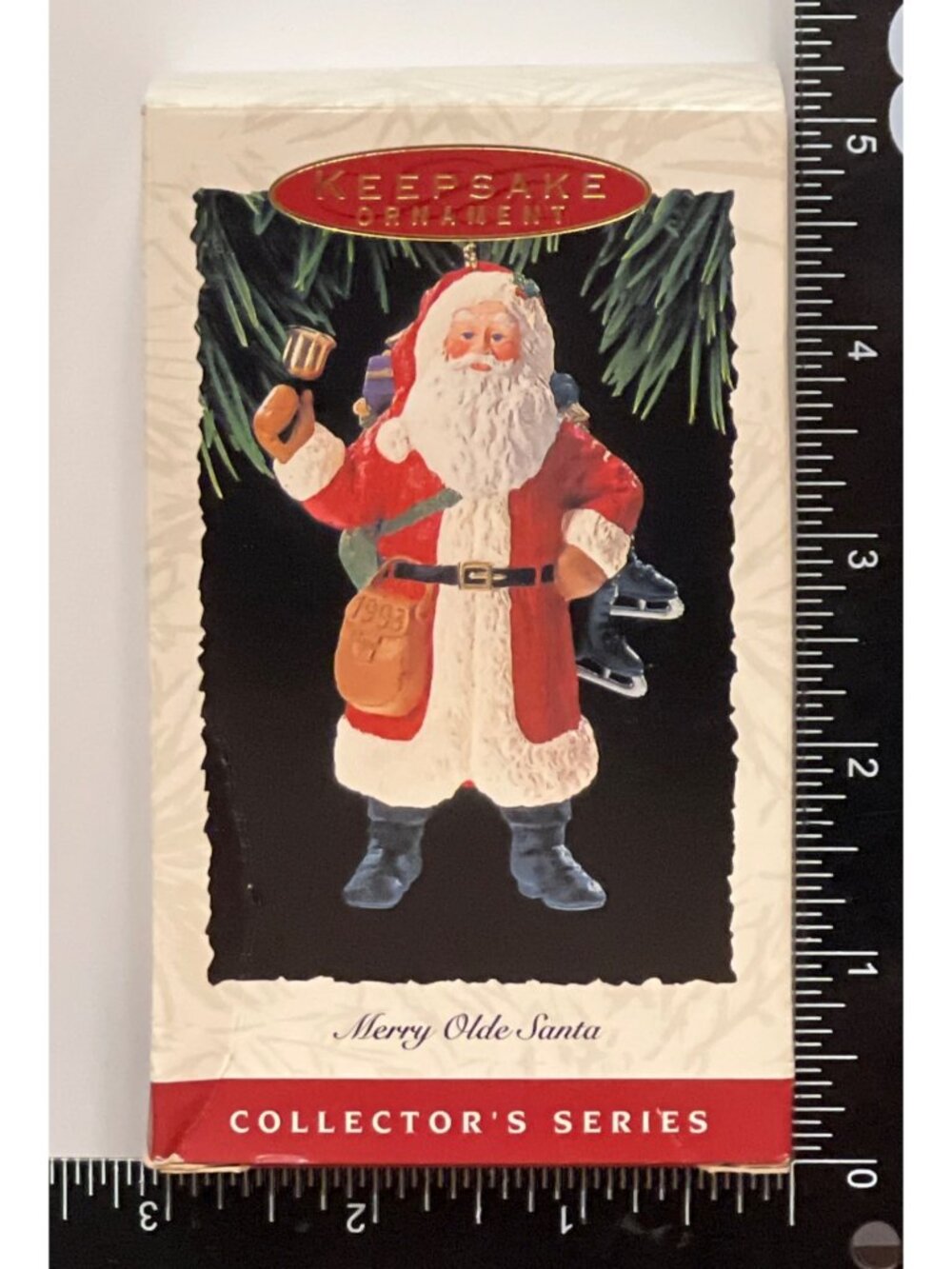 1993 HALLMARK KEEPSAKE ORNAMENT QX484-2 MERRY OLDE SANTA COLLECTORS SERIES